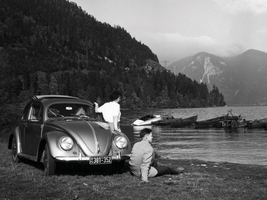  Volkswagen Kafer 1100 1949 года  (фото 9 из 19)
